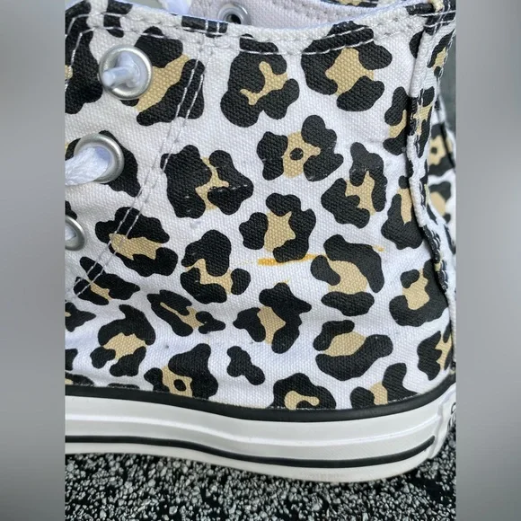 Converse Chuck Taylor Unisex Leopard Print High Top Sneakers- Women’s 6 - Picture 11 of 11